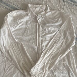 GAP Classic White Button-Down Shirt